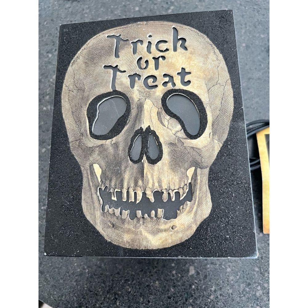 Halloween skull lamp box